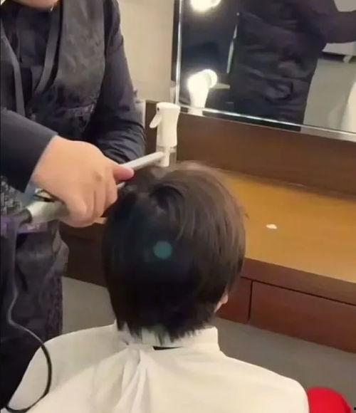 化妆博主爆料娱乐圈